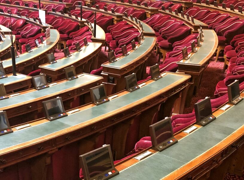 farewell-avocats-plf-2026-attente 1276846228